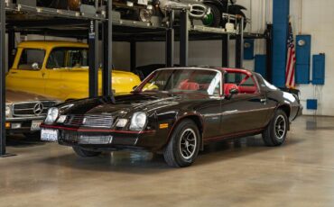 Chevrolet-Camaro-1981-Coupe