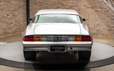 Chevrolet-Camaro-1981-Coupe-6