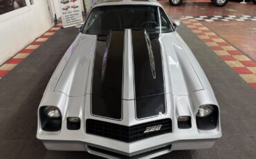 Chevrolet-Camaro-1981-Coupe-9