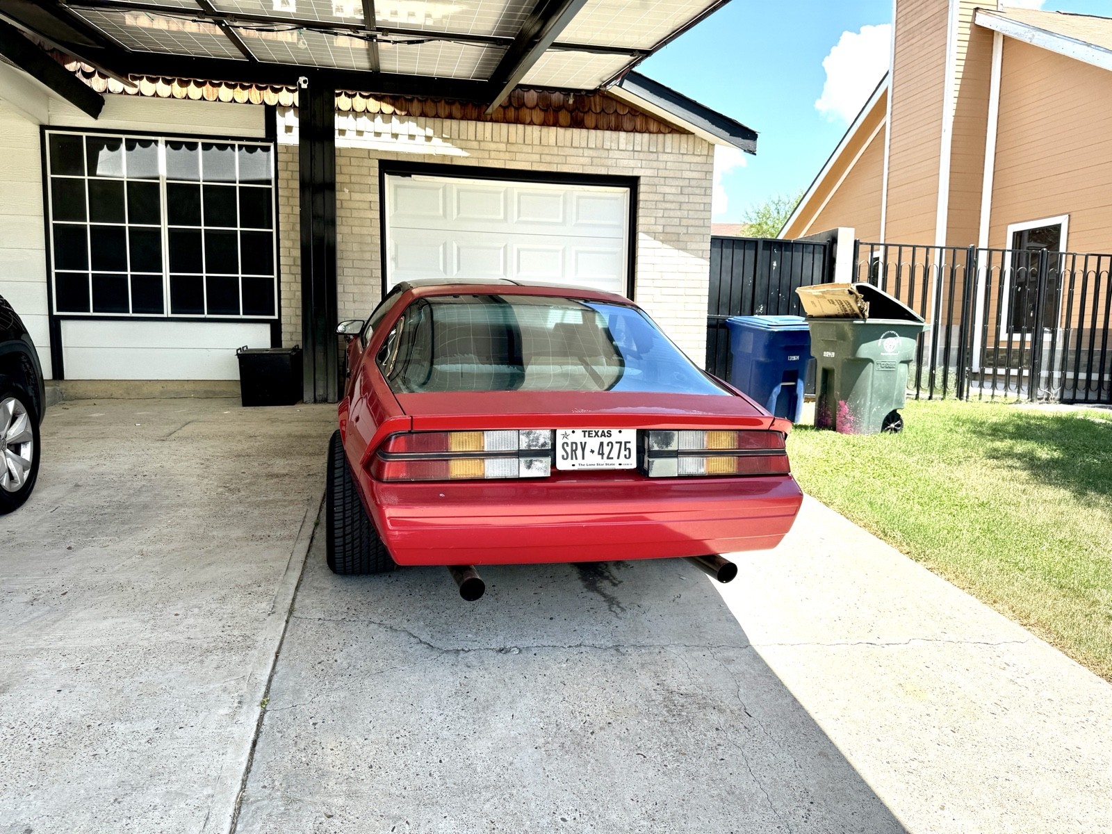 Chevrolet-Camaro-1983-Coupe-3