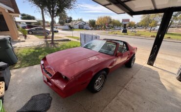 Chevrolet-Camaro-1983-Coupe-6