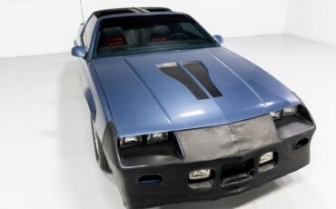 Chevrolet-Camaro-1984-Coupe-16