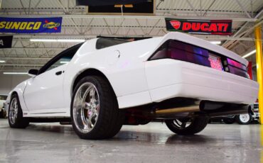 Chevrolet-Camaro-1984-Coupe-16