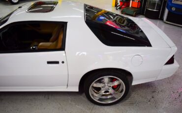 Chevrolet-Camaro-1984-Coupe-18