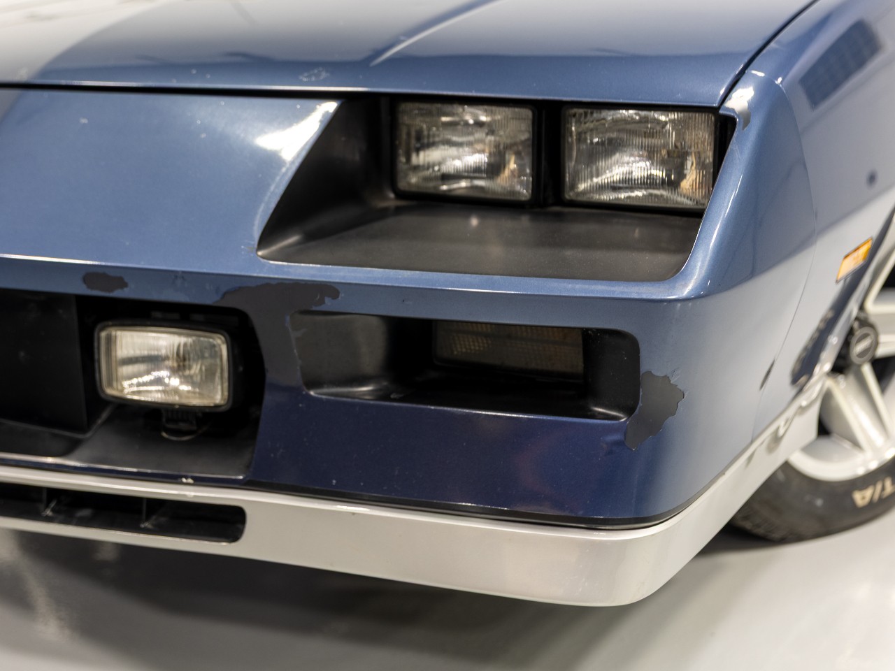 Chevrolet-Camaro-1984-Coupe-28