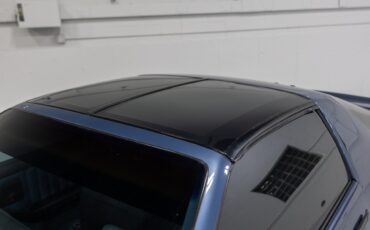 Chevrolet-Camaro-1984-Coupe-35