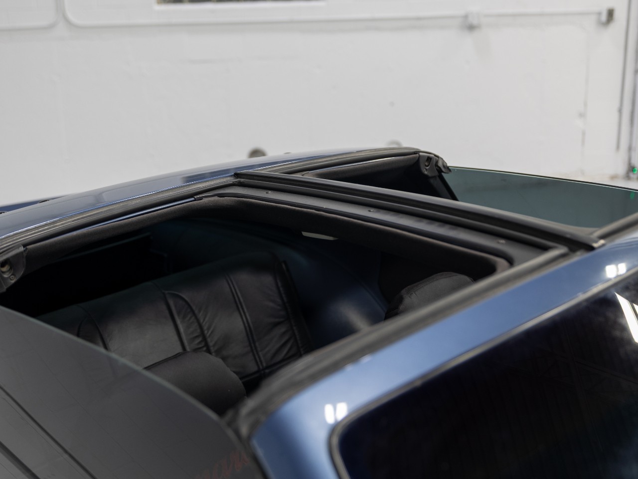 Chevrolet-Camaro-1984-Coupe-39