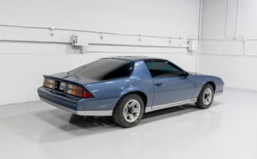 Chevrolet-Camaro-1984-Coupe-6
