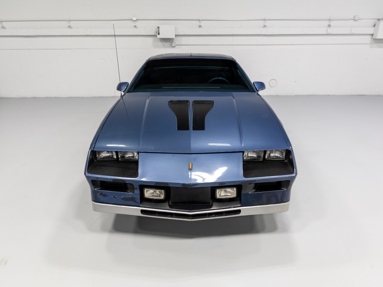 Chevrolet-Camaro-1984-Coupe-7