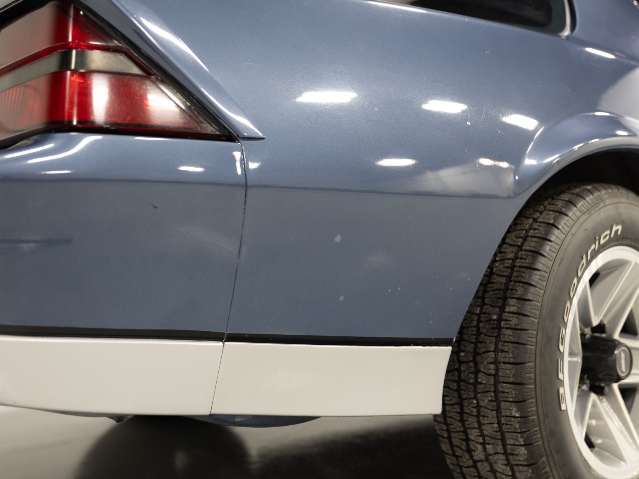 Chevrolet-Camaro-1984-Coupe-8