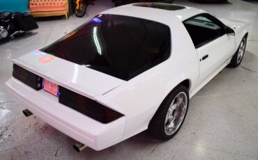 Chevrolet-Camaro-1984-Coupe-9