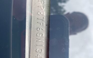 Chevrolet-Camaro-1986-Coupe-10