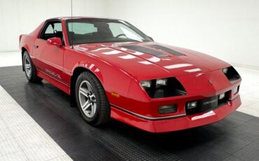 Chevrolet-Camaro-1986-Flame-Red-Black-11