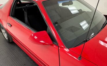 Chevrolet-Camaro-1986-Flame-Red-Black-26