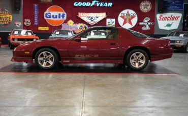 Chevrolet-Camaro-1987-Coupe-19