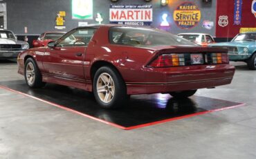 Chevrolet-Camaro-1987-Coupe-20