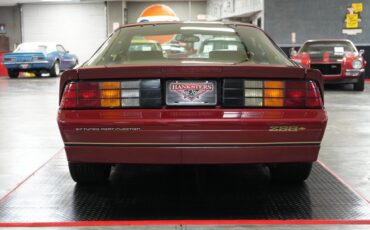 Chevrolet-Camaro-1987-Coupe-21