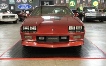 Chevrolet-Camaro-1987-Coupe-25