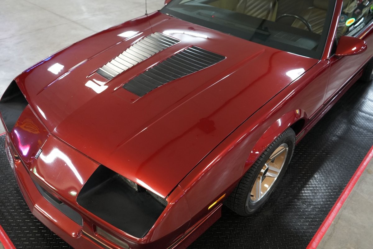 Chevrolet-Camaro-1987-Coupe-39