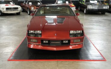 Chevrolet-Camaro-1987-Coupe-8