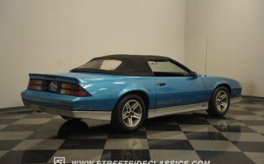 Chevrolet-Camaro-1988-Convertible-15