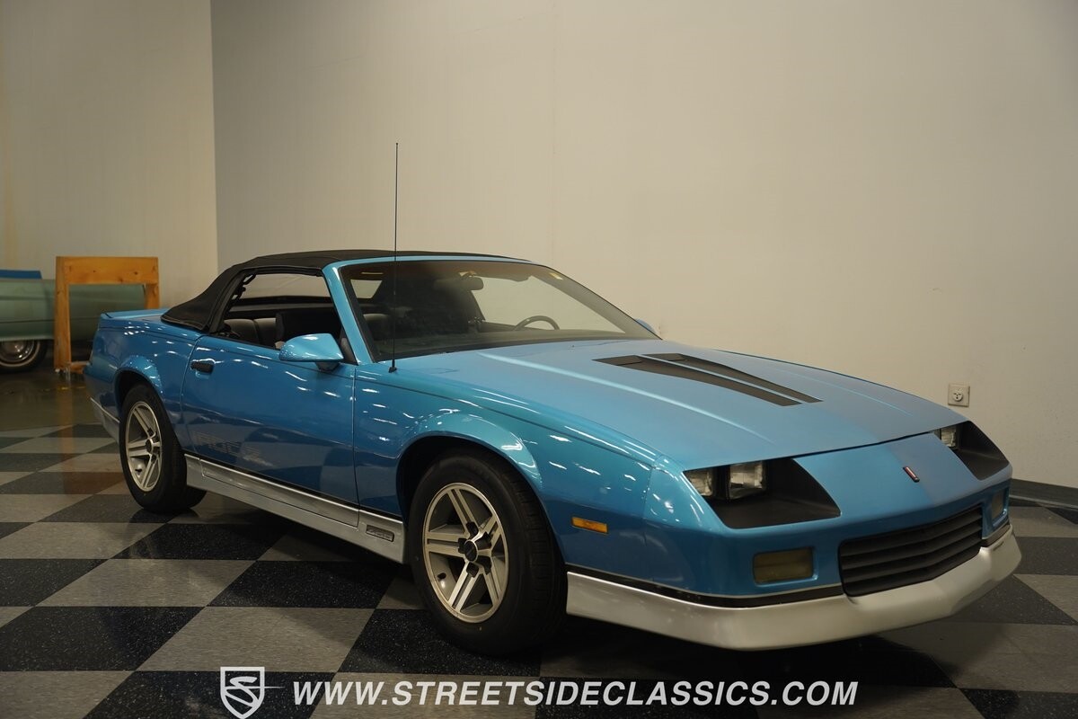 Chevrolet-Camaro-1988-Convertible-19
