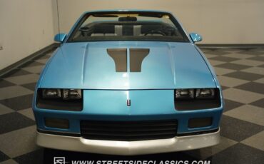 Chevrolet-Camaro-1988-Convertible-20
