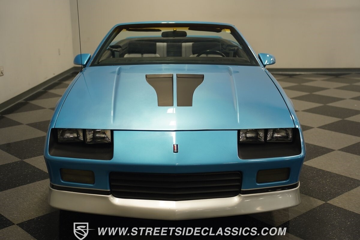 Chevrolet-Camaro-1988-Convertible-20