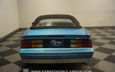 Chevrolet-Camaro-1988-Convertible-27