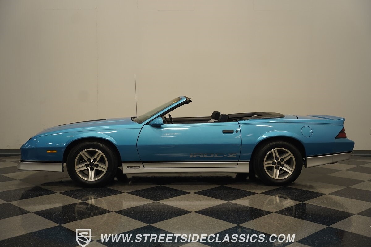 Chevrolet-Camaro-1988-Convertible-9