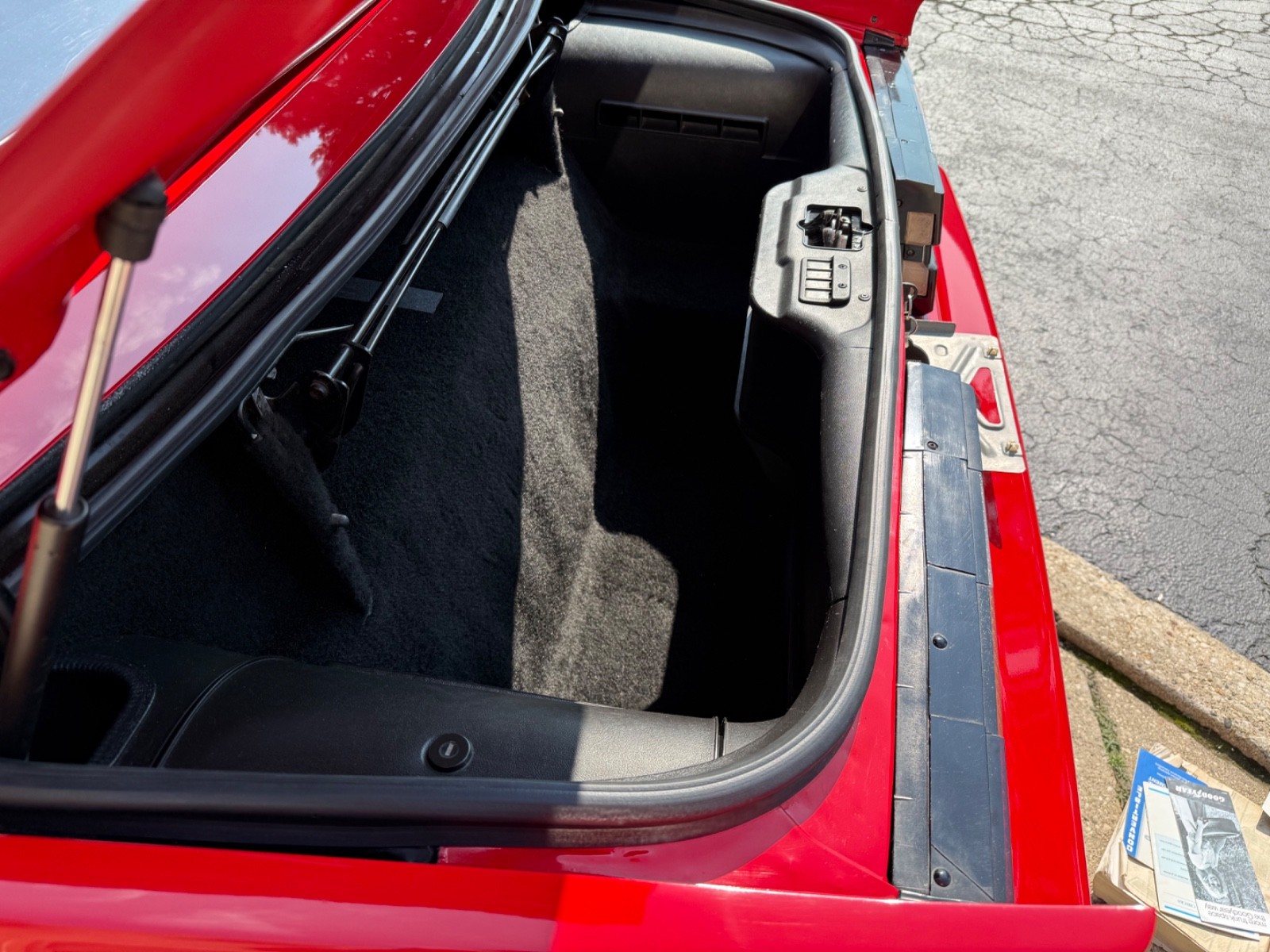 Chevrolet-Camaro-1989-Convertible-21