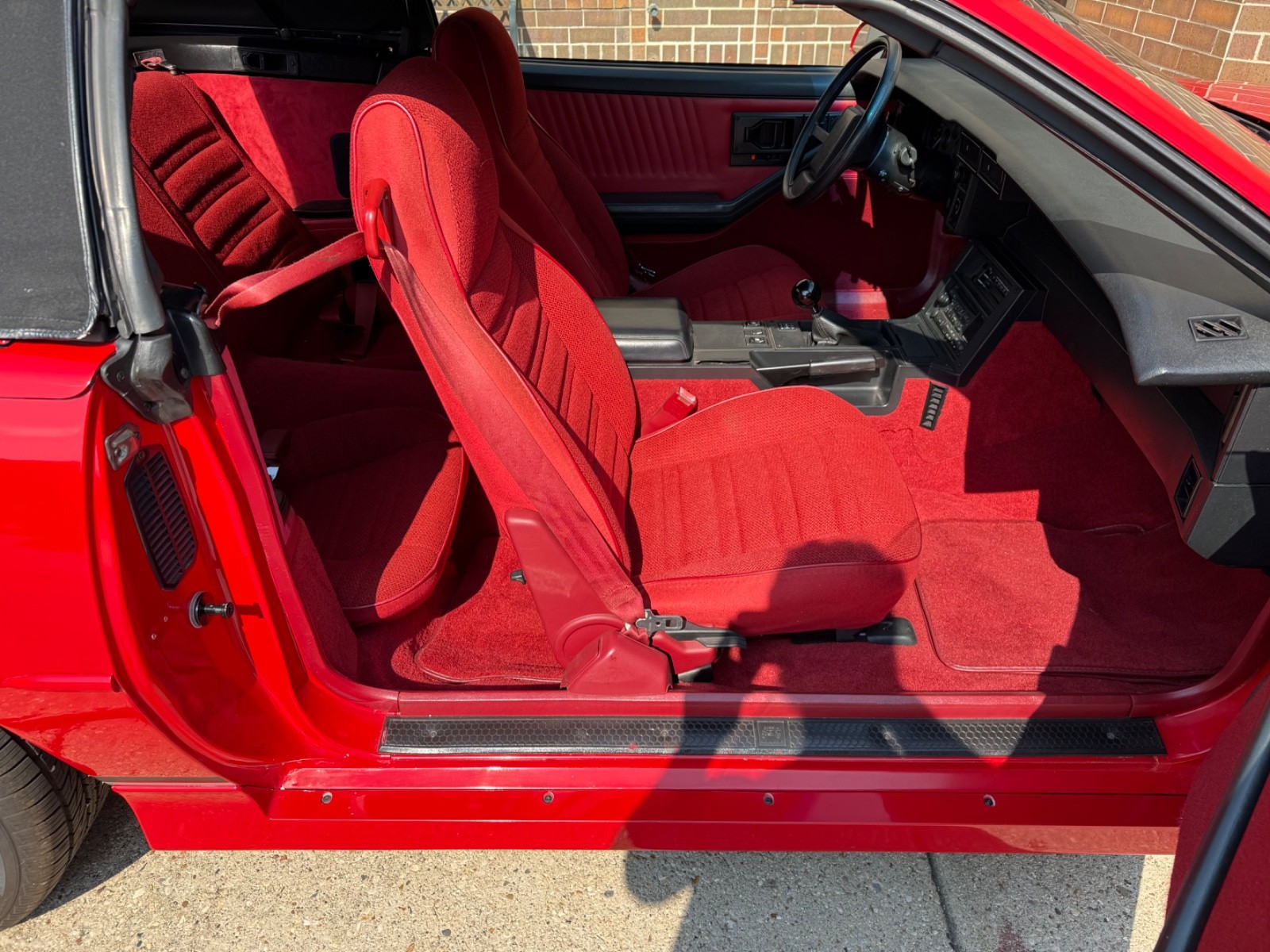 Chevrolet-Camaro-1989-Convertible-34