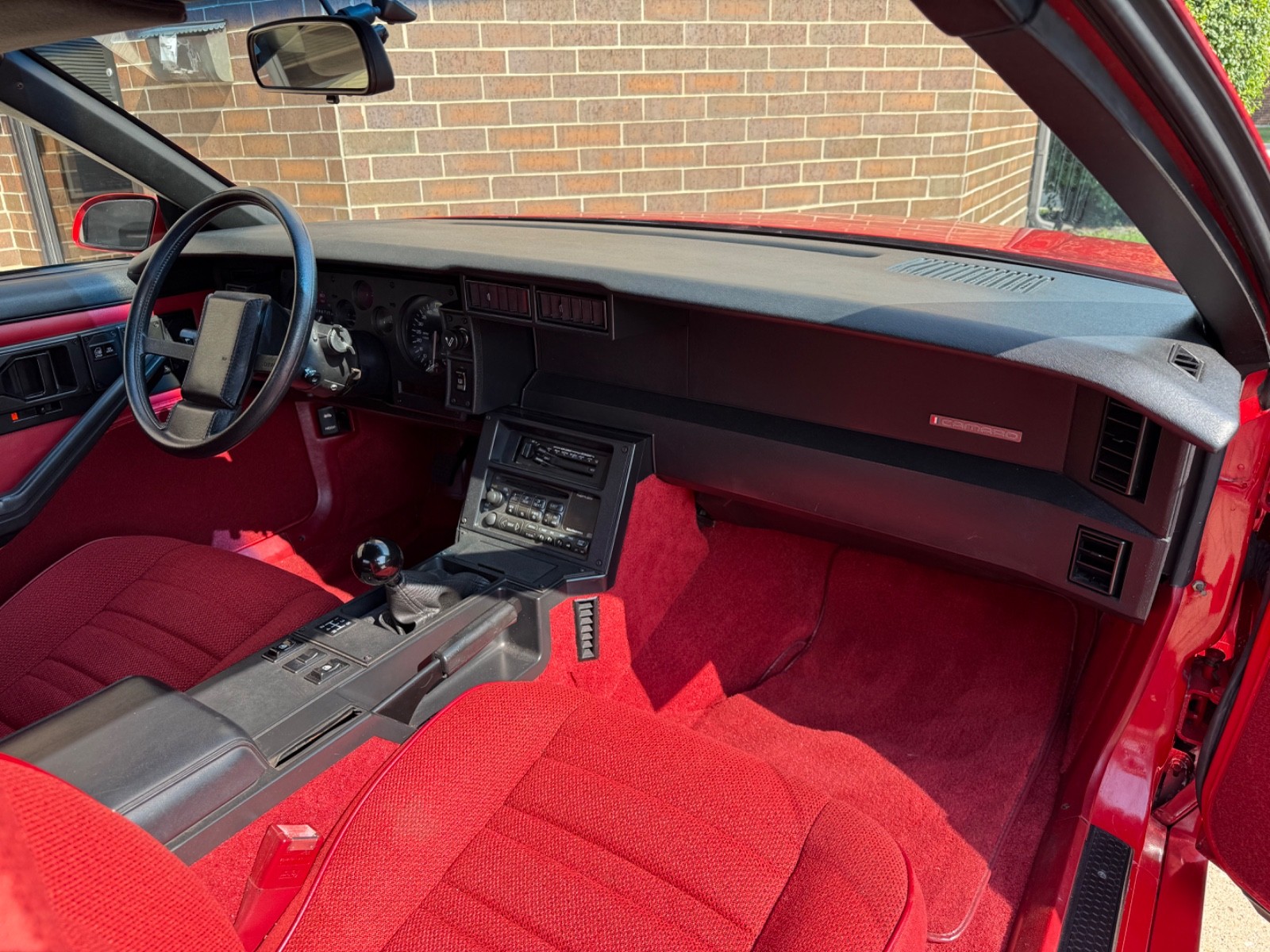 Chevrolet-Camaro-1989-Convertible-36