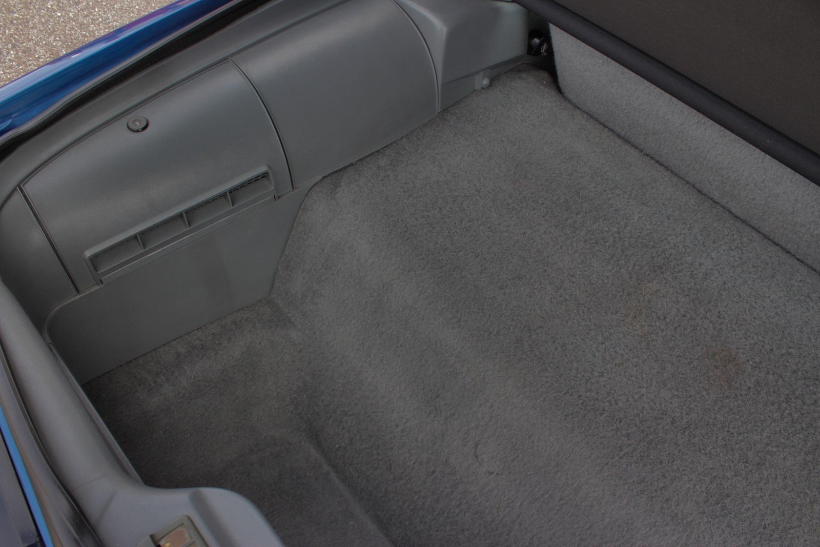 Chevrolet-Camaro-1989-Coupe-18