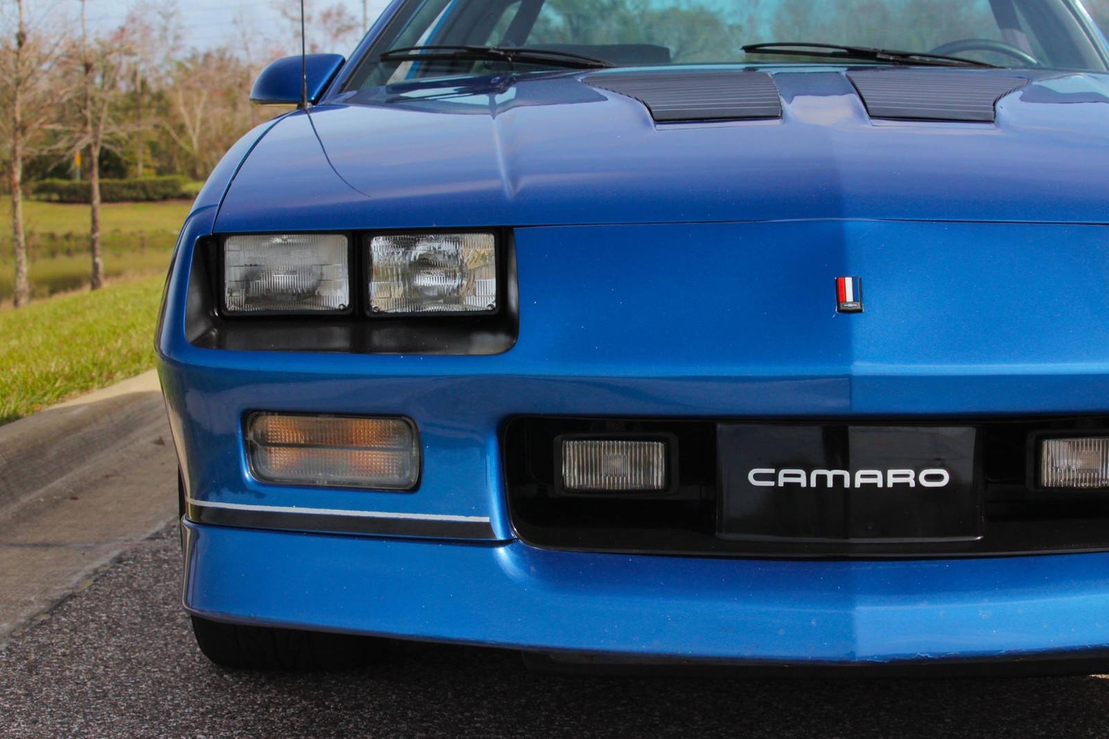 Chevrolet-Camaro-1989-Coupe-26