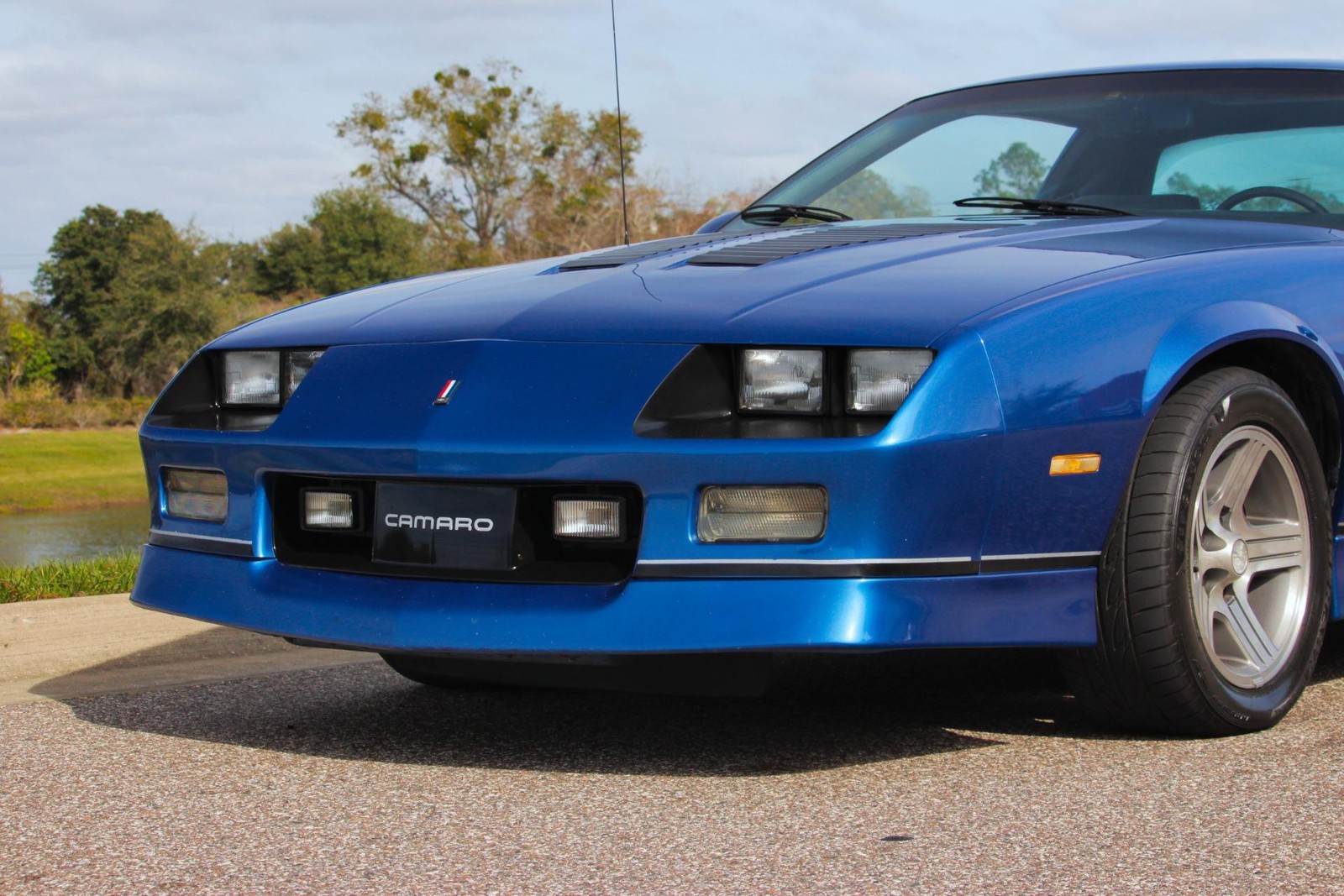 Chevrolet-Camaro-1989-Coupe-29