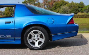 Chevrolet-Camaro-1989-Coupe-32