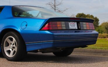 Chevrolet-Camaro-1989-Coupe-34