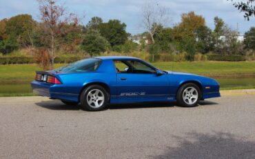Chevrolet-Camaro-1989-Coupe-38