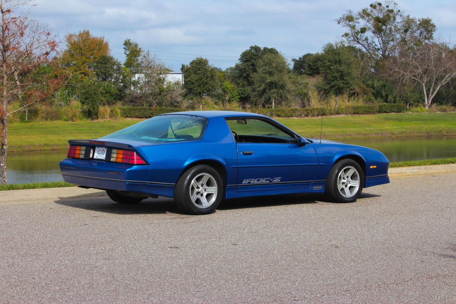 Chevrolet-Camaro-1989-Coupe-39