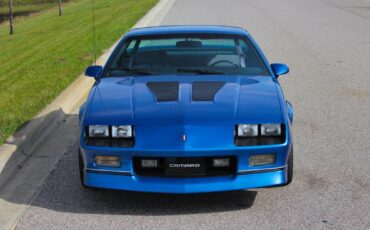 Chevrolet-Camaro-1989-Coupe-9