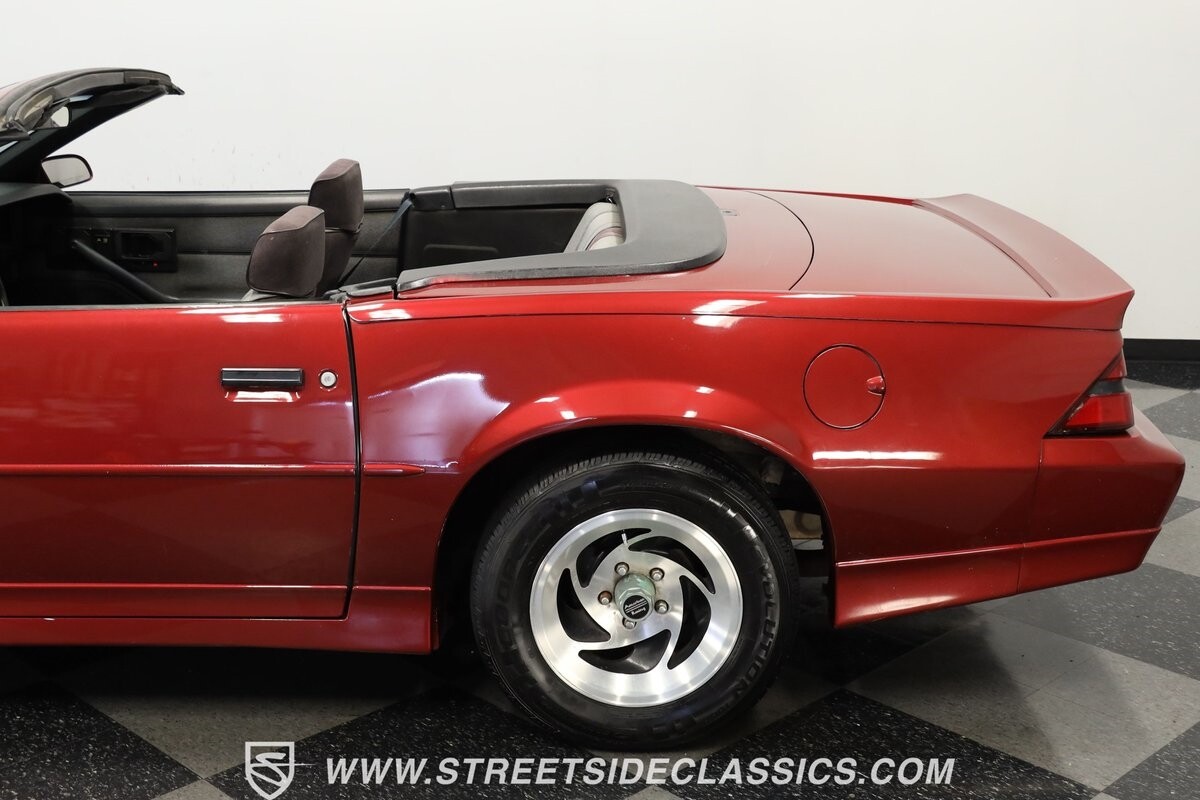 Chevrolet-Camaro-1990-Convertible-21