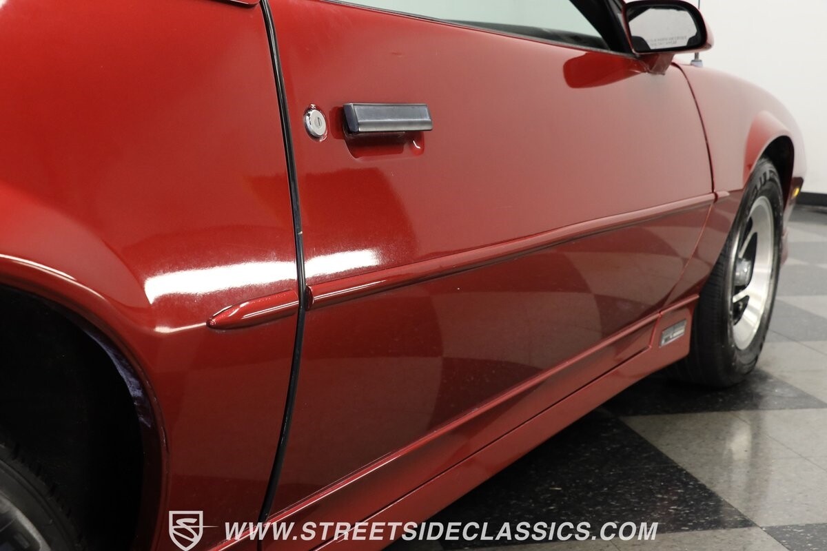 Chevrolet-Camaro-1990-Convertible-24