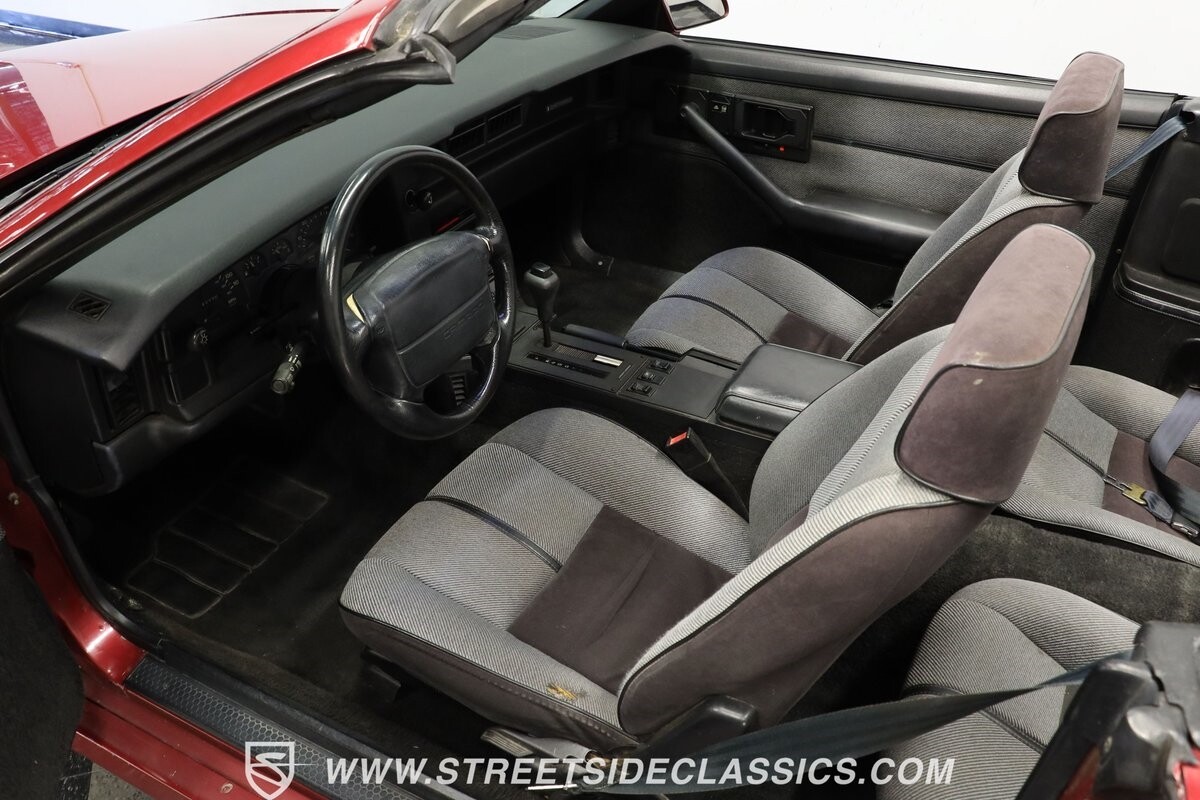 Chevrolet-Camaro-1990-Convertible-3