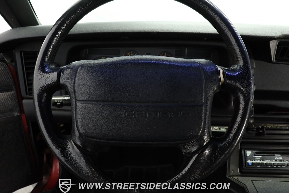 Chevrolet-Camaro-1990-Convertible-33