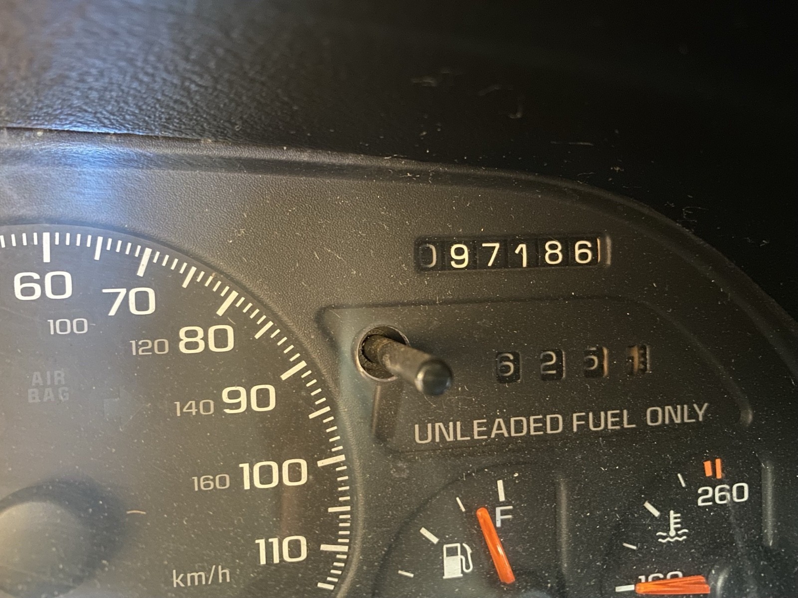 Chevrolet-Camaro-1994-Convertible-10