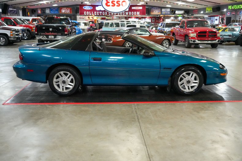Chevrolet-Camaro-1994-Teal-Gray-34