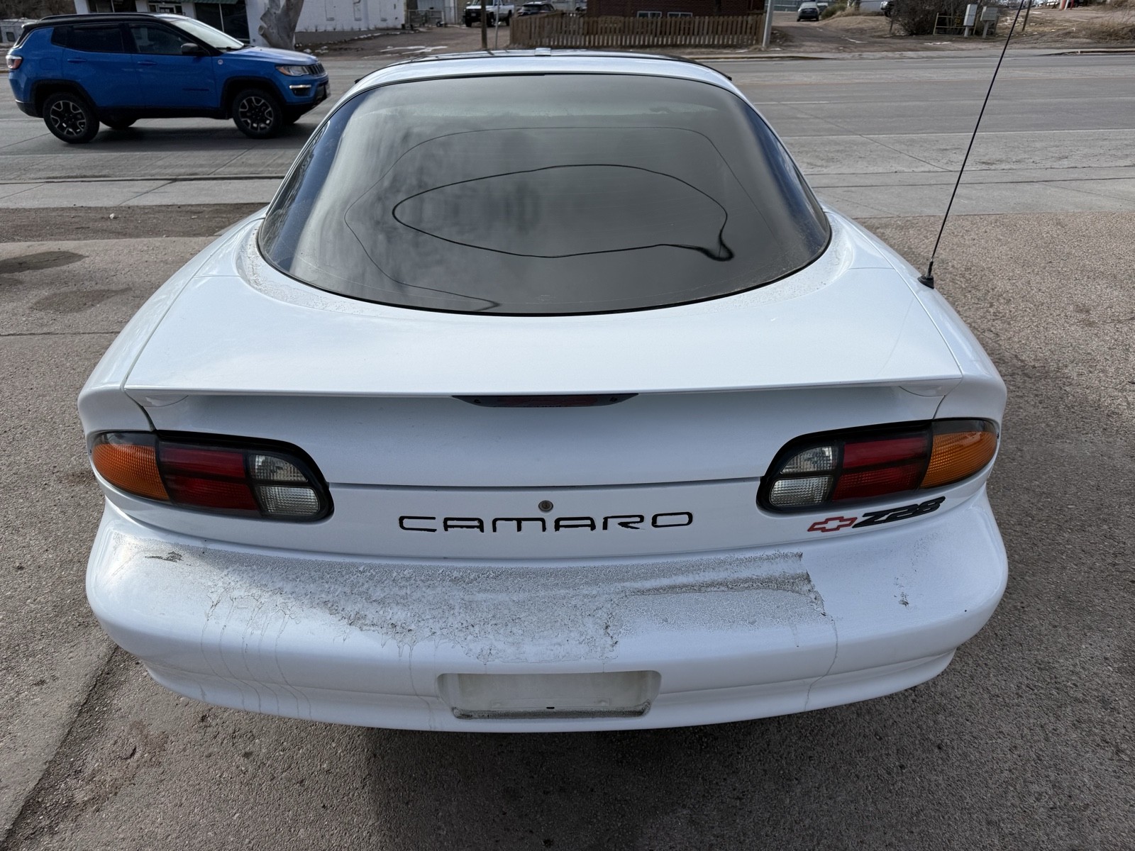 Chevrolet-Camaro-1995-4