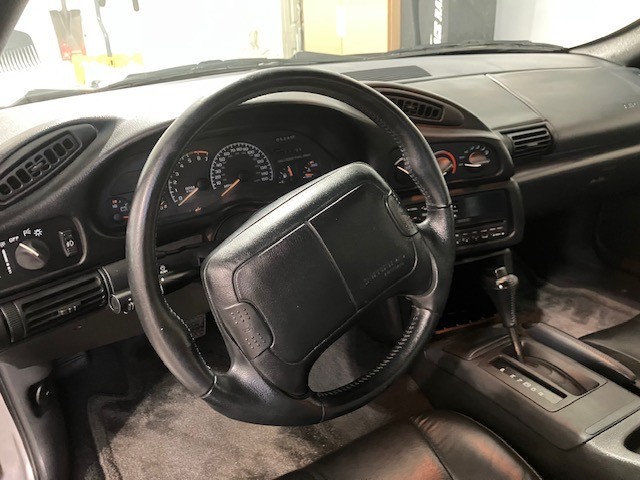 Chevrolet-Camaro-1995-Convertible-11