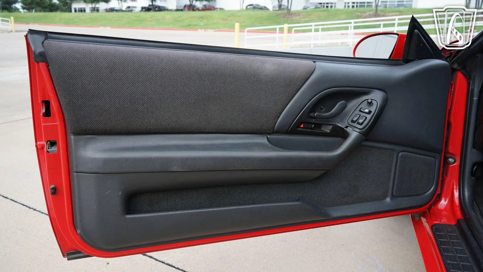 Chevrolet-Camaro-1995-Red-Black-10